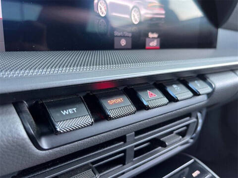 2021 Porsche 911 Carrera