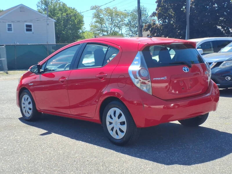 2014 Toyota Prius c One
