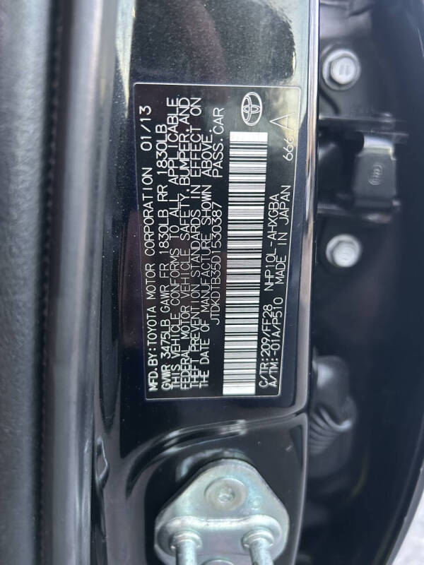 2013 Toyota Prius c Two