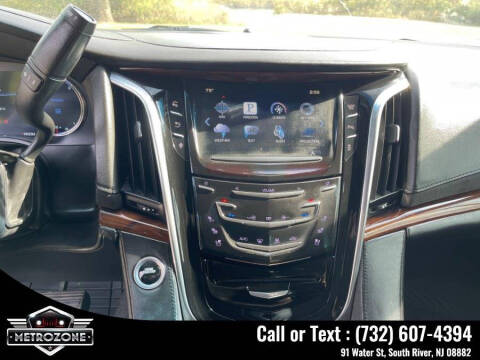 2016 Cadillac Escalade Standard
