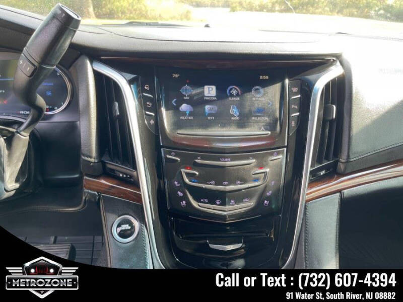 2016 Cadillac Escalade Standard