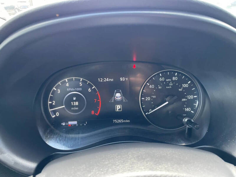 2022 Nissan Kicks SV