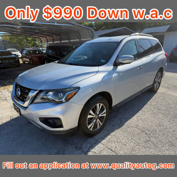 2017 Nissan Pathfinder SV