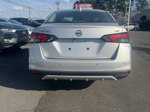 2021 Nissan Versa SV