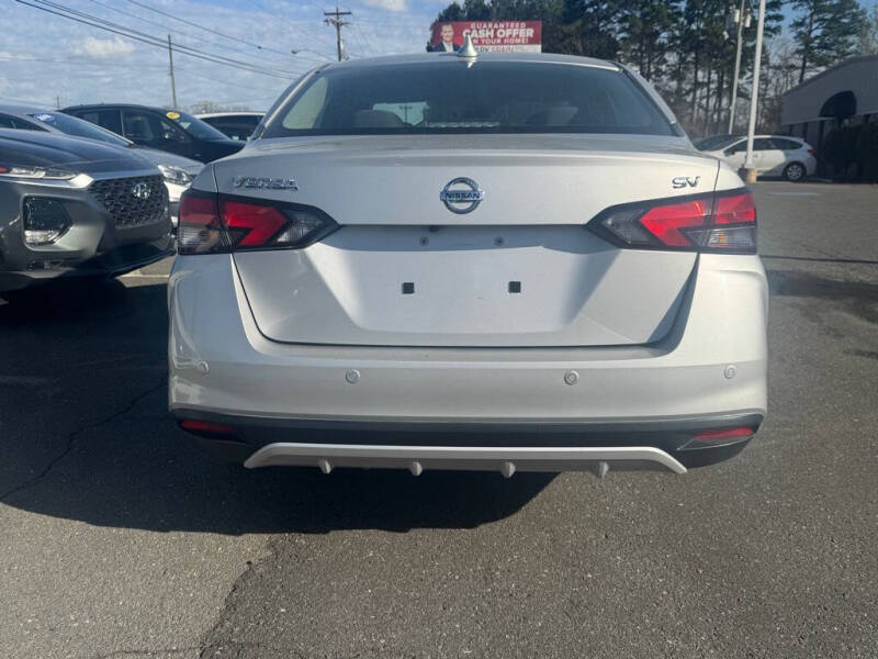 2021 Nissan Versa SV