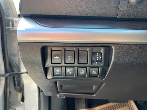 2017 Subaru Legacy 3.6R Limited