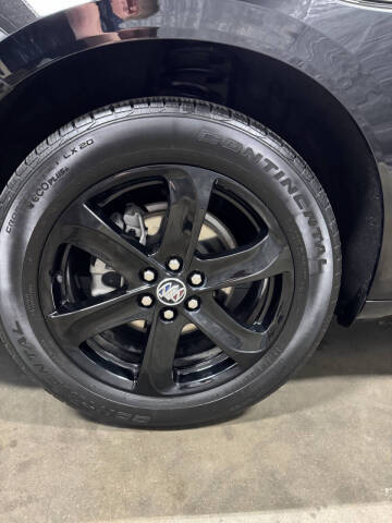 2023 Buick Enclave Essence