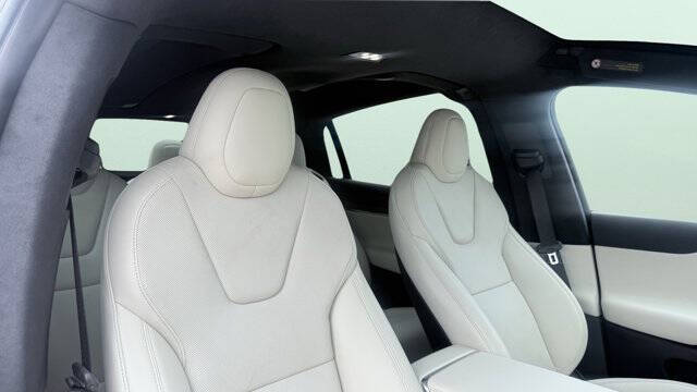 2023 Tesla Model X Standard Range