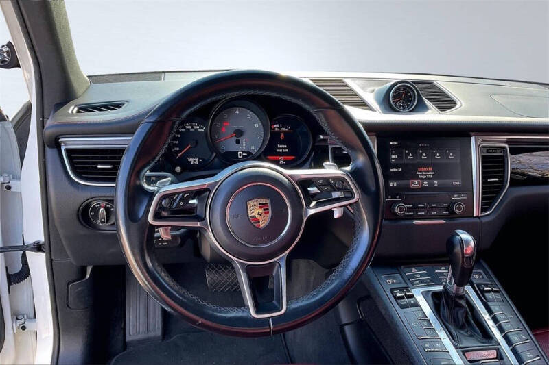 2018 Porsche Macan S