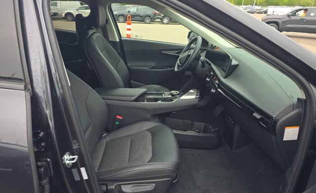 2025 Kia EV6 Light Long Range