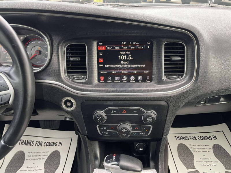 2016 Dodge Charger SXT