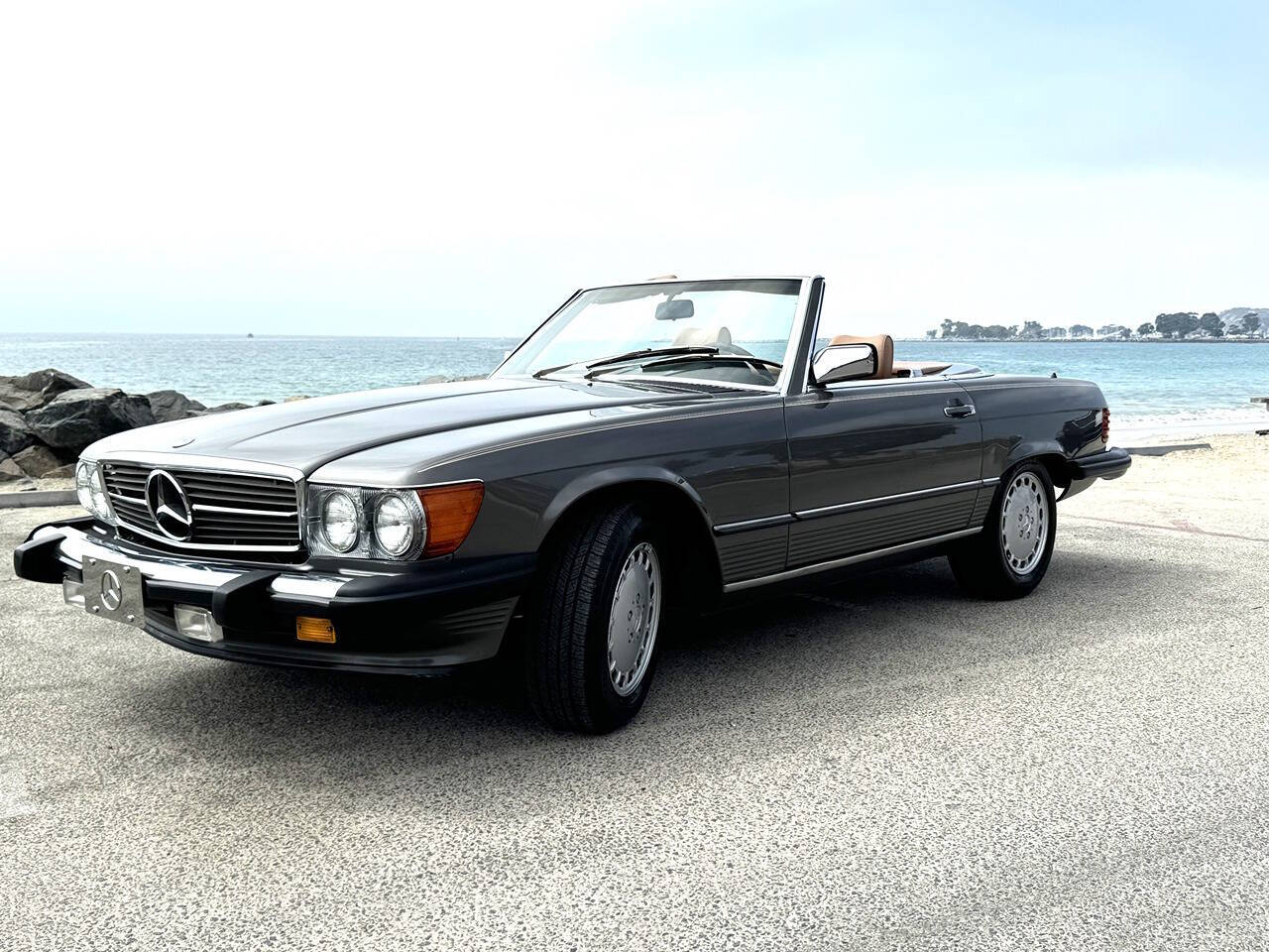 1986 Mercedes-Benz 560-Class for sale at DE AUTOS INC in San Juan Capistrano, CA