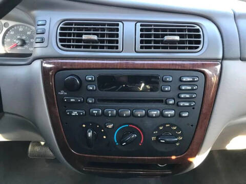 2005 Ford Taurus SEL