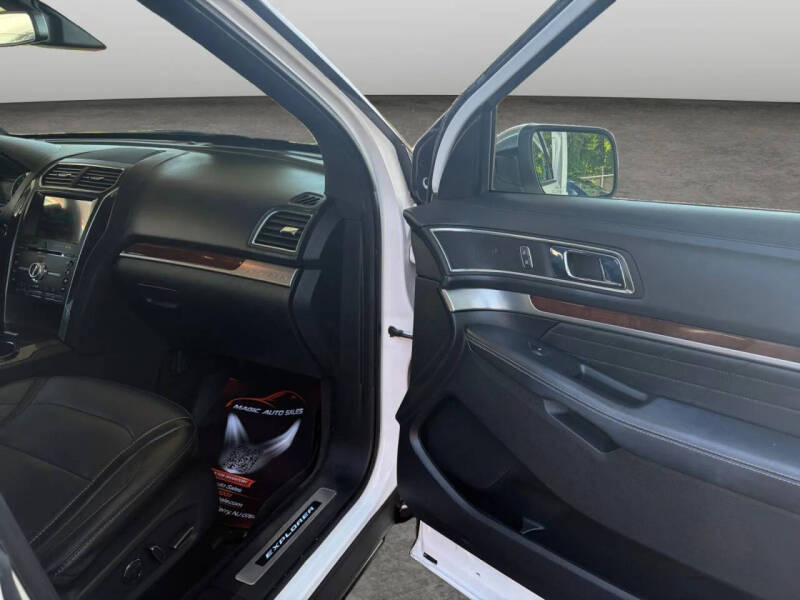 2018 Ford Explorer Platinum
