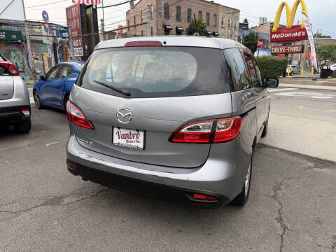 2014 Mazda MAZDA5 Sport