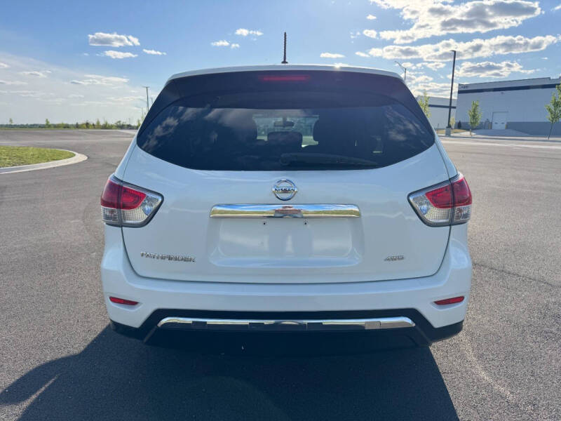 2015 Nissan Pathfinder S