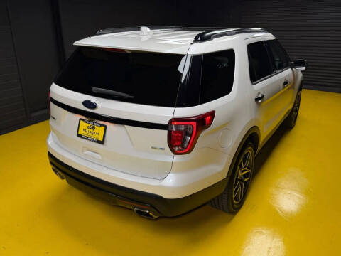 2017 Ford Explorer Sport