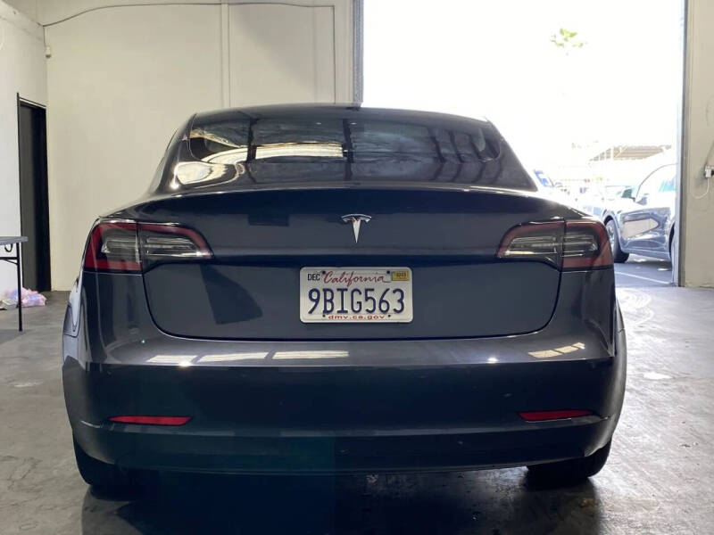 2021 Tesla Model 3 Standard Range Plus