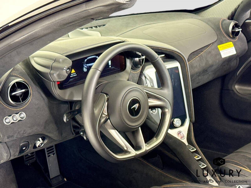 2024 McLaren 750S Spider