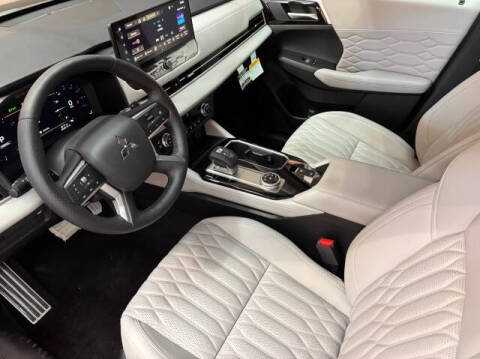 2025 Mitsubishi Outlander SEL