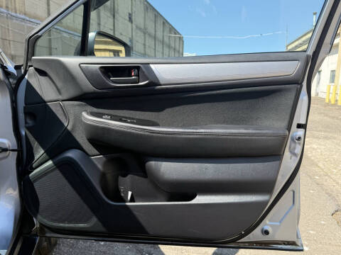2017 Subaru Outback 2.5i