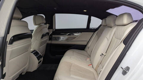 2017 BMW 7 Series 750i