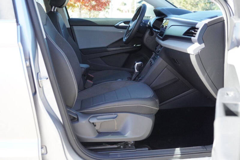 2022 Volkswagen Taos SE 4Motion