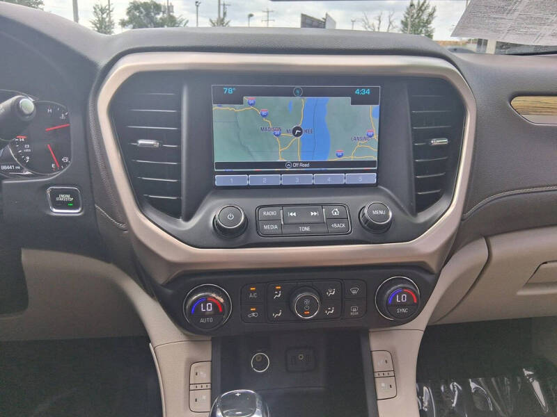 2017 GMC Acadia Denali