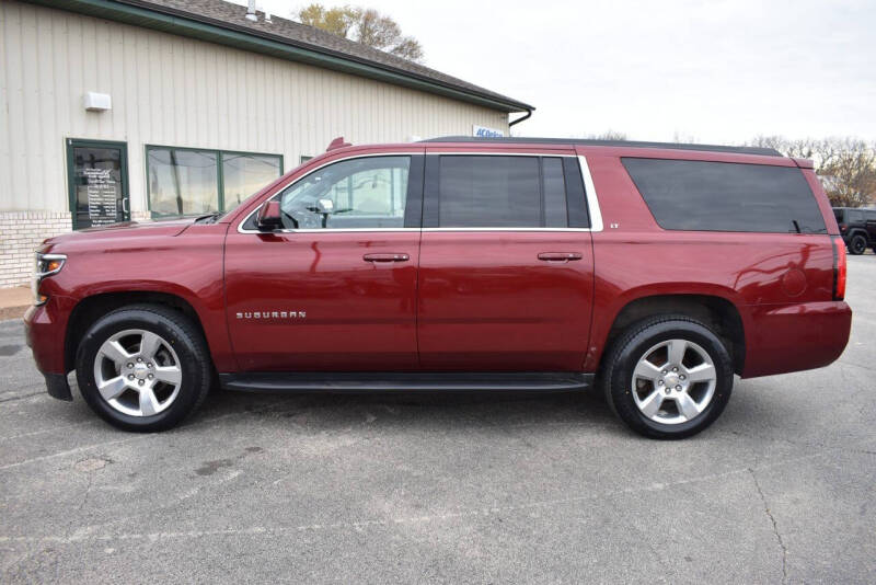 2017 Chevrolet Suburban LT