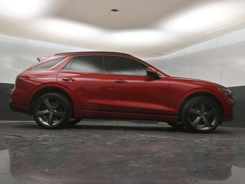 2023 Genesis GV70 2.5T Standard
