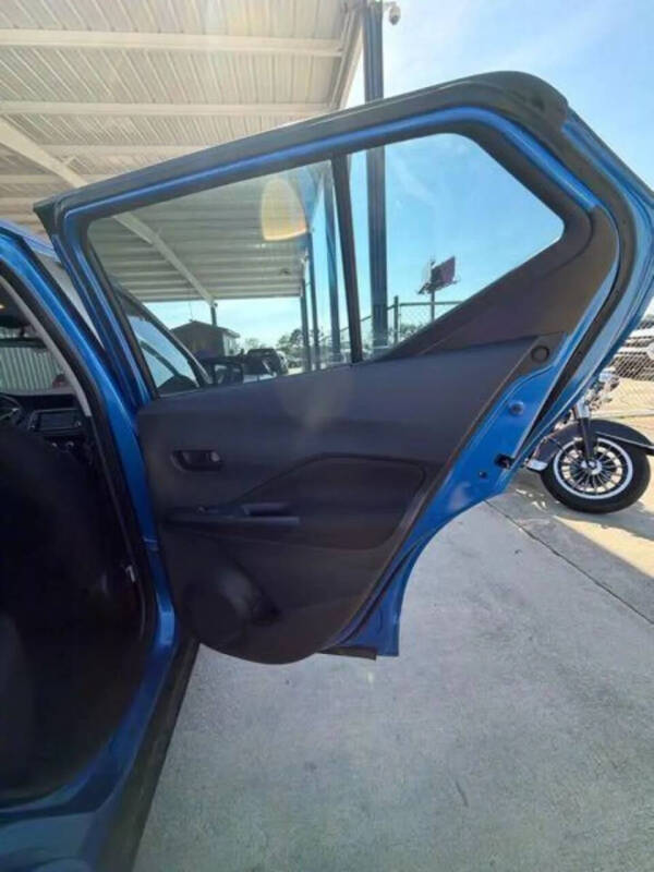 2021 Nissan Kicks S
