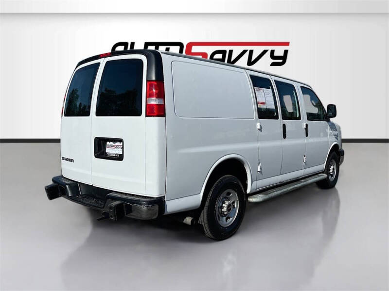 2022 GMC Savana 2500