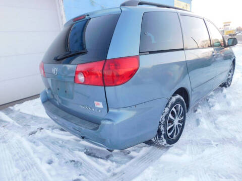 2006 Toyota Sienna LE 7 Passenger