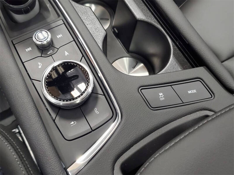 2025 Cadillac XT5 Sport