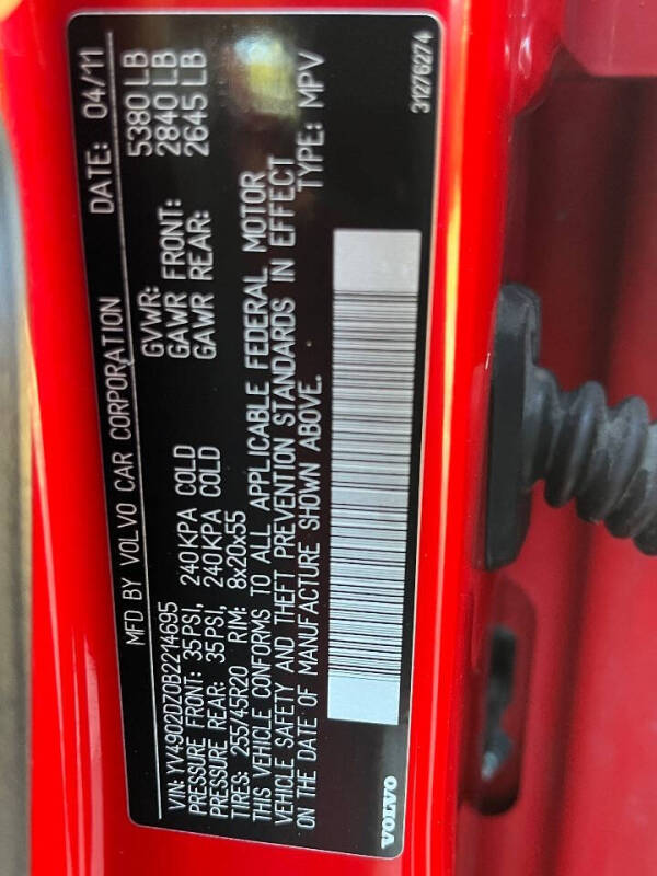 2011 Volvo XC60 T6 R-Design