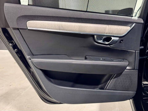 2023 Volvo S90 B6 Plus