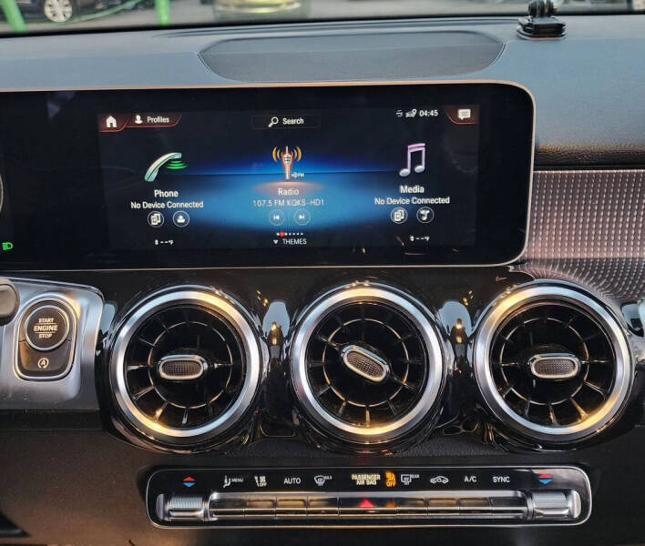 2021 Mercedes-Benz GLB GLB 250 4MATIC