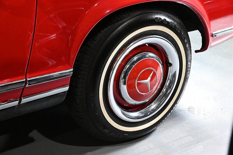 1967 Mercedes-Benz 230SL 12