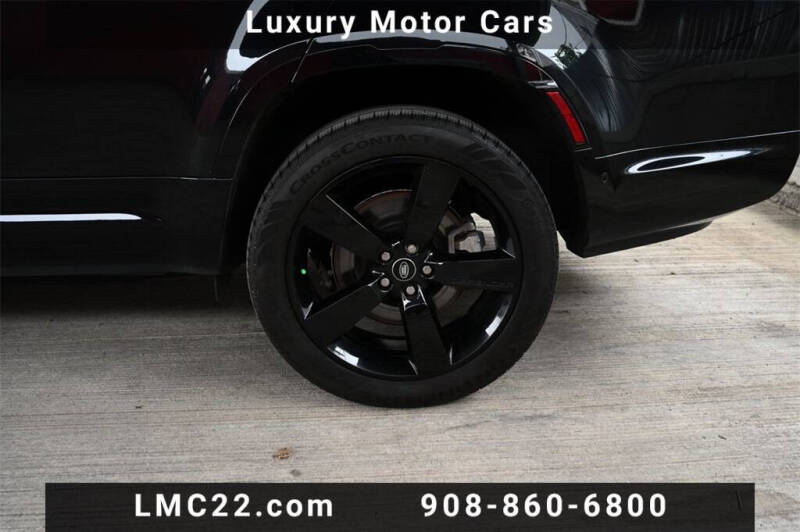 2023 Land Rover Defender 130 X-Dynamic SE