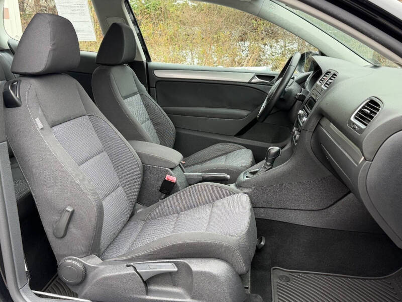 2013 Volkswagen Golf 2.5L PZEV