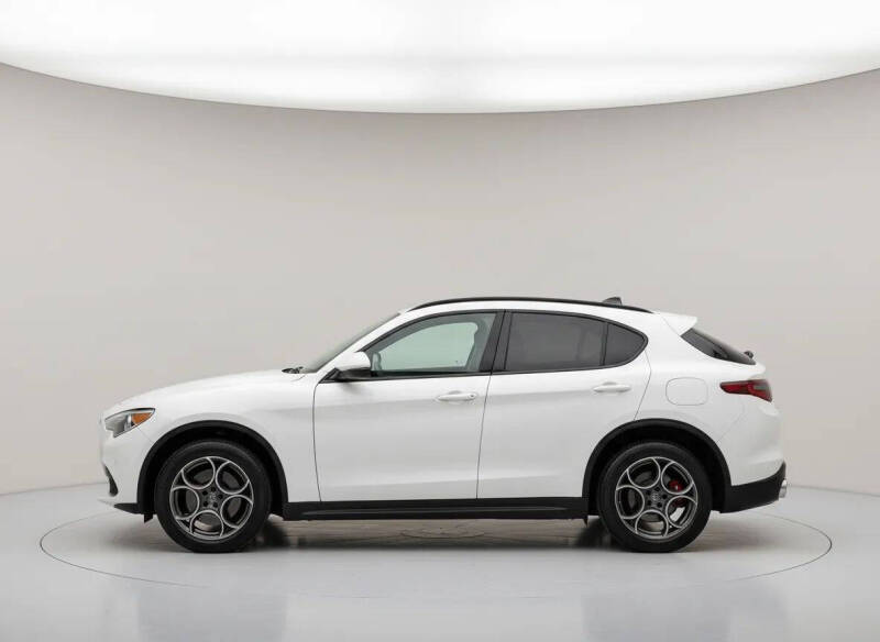 2018 Alfa Romeo Stelvio Sport
