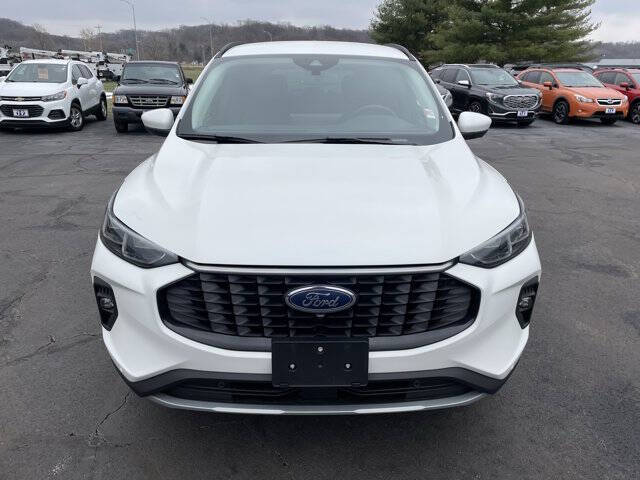 2024 Ford Escape Platinum
