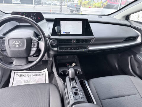 2024 Toyota Prius LE