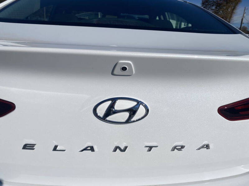 2020 Hyundai Elantra