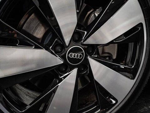 2025 Audi A5 quattro Premium Plus TFSI