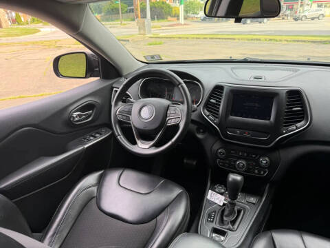 2019 Jeep Cherokee Latitude Plus