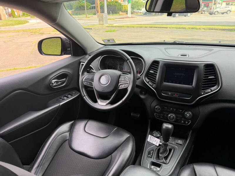 2019 Jeep Cherokee Latitude Plus