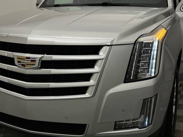 2020 Cadillac Escalade Standard