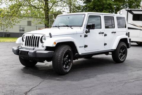2015 Jeep Wrangler Unlimited for sale at CROSSROAD MOTORS in Caseyville IL