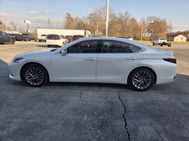 2024 Lexus ES 300h Luxury